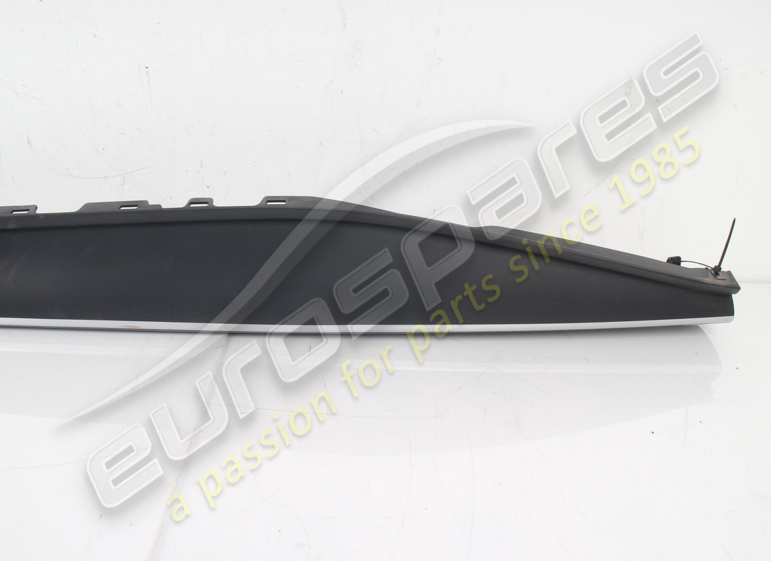 used ferrari ext. sill cladding left cpl. part number 769916 (3)