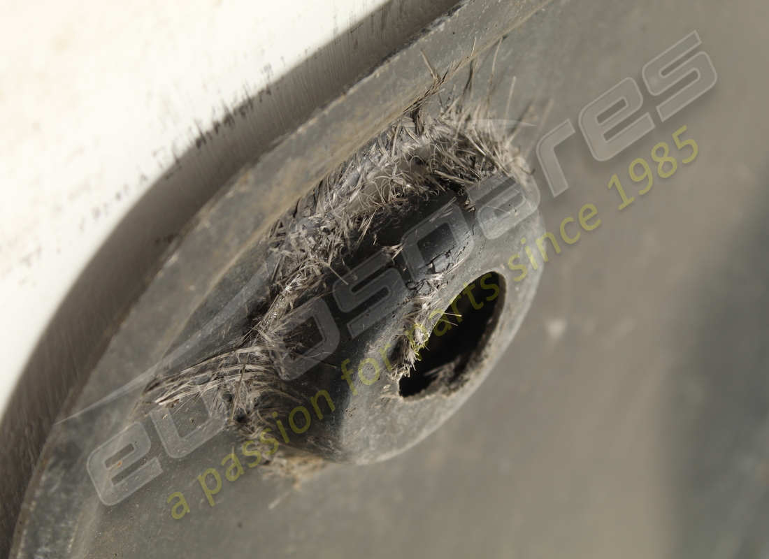 damaged ferrari front underbody guard. part number 80499500 (5)