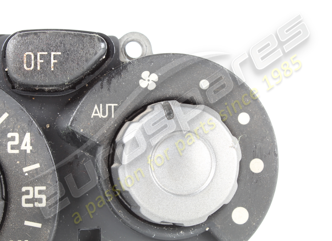 used ferrari air conditioning control set -with degre. part number 68354900 (4)