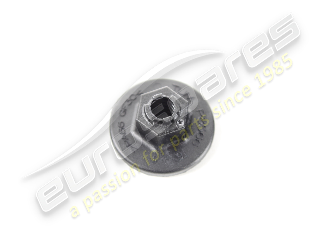 new porsche plastic nut. part number paf008768 (2)