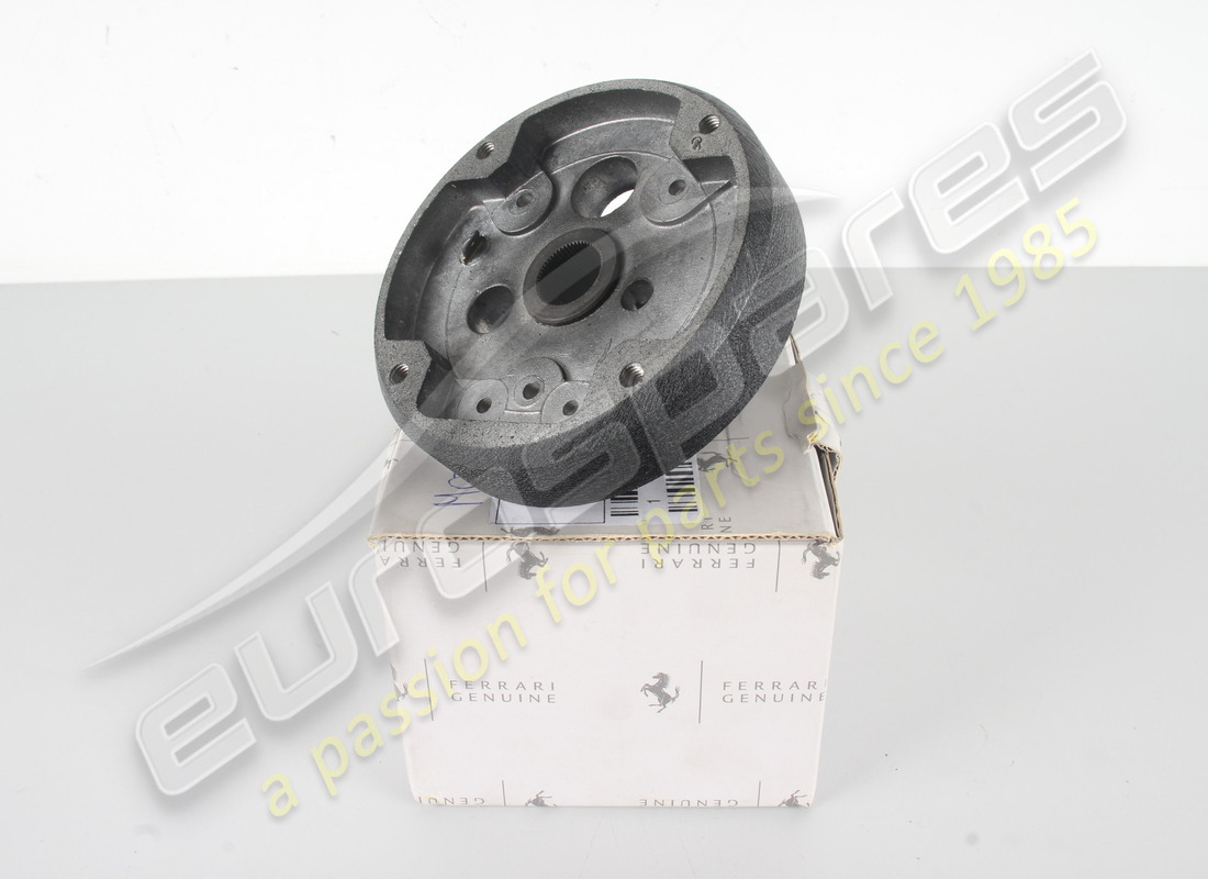 new ferrari steering wheel hub. part number 157638 (1)