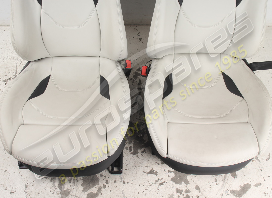 used ferrari pair of seats light grey. part number eap1723563 (5)