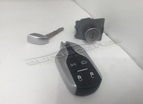 used maserati remote control (eu & row) part number 670061894