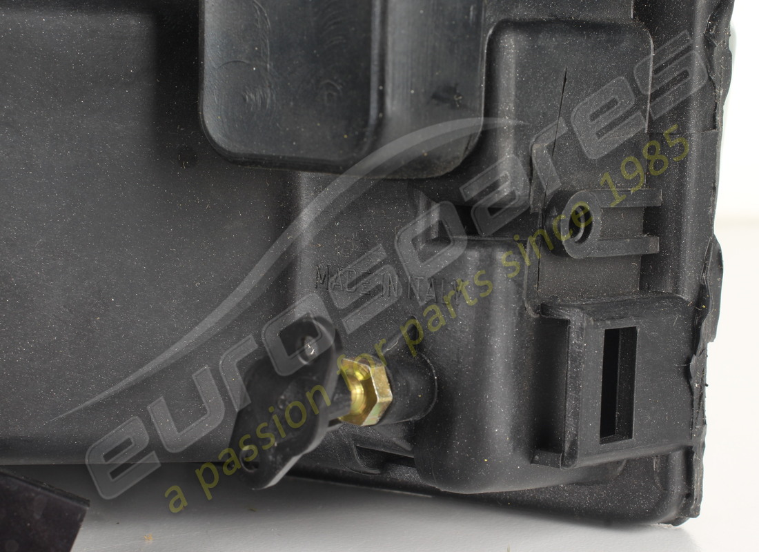 new ferrari lh front light rhd part number 61880000 (5)