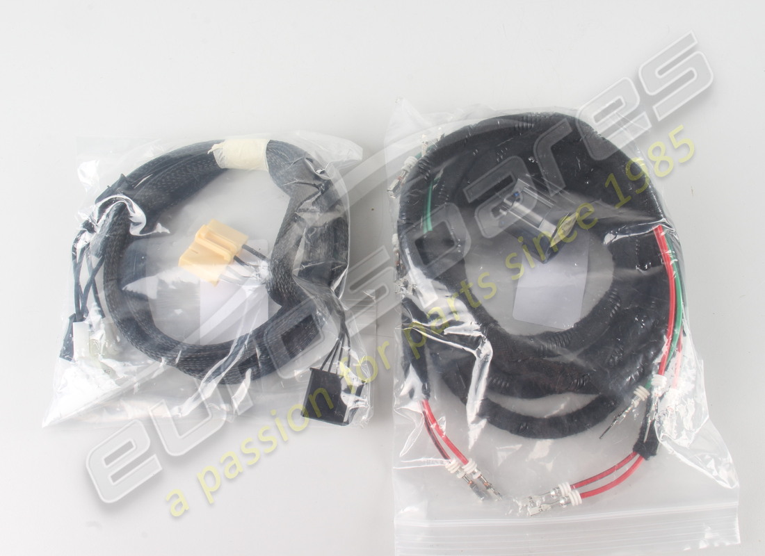 new aston martin kit, harness, f/tank. part number dd433710175 (4)