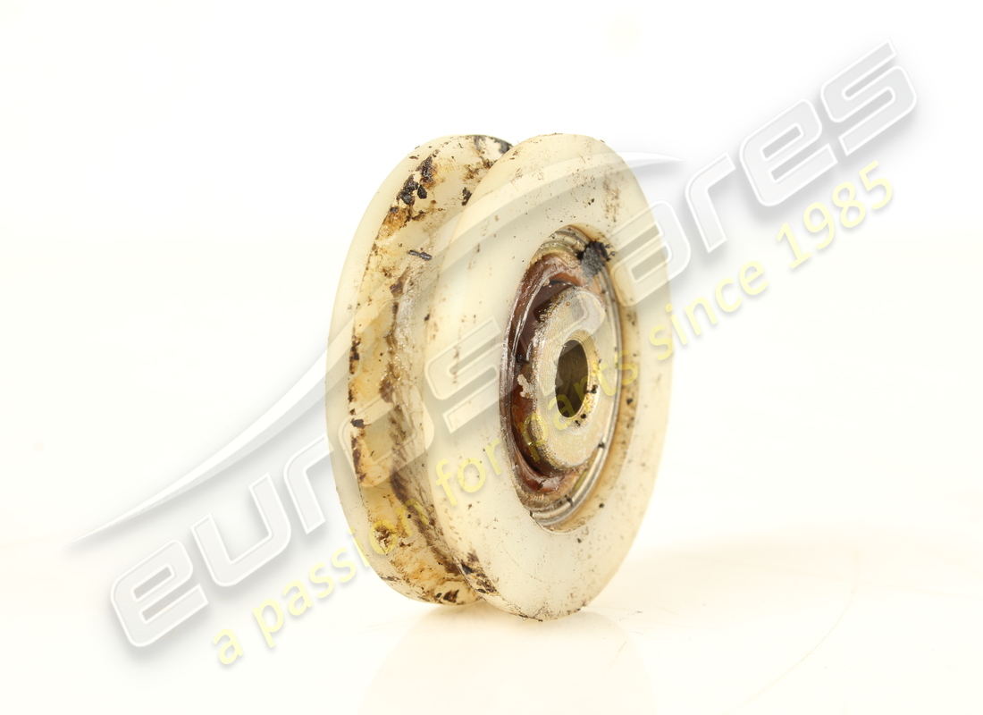 used ferrari pulley with bearing aut. part number 157557 (2)