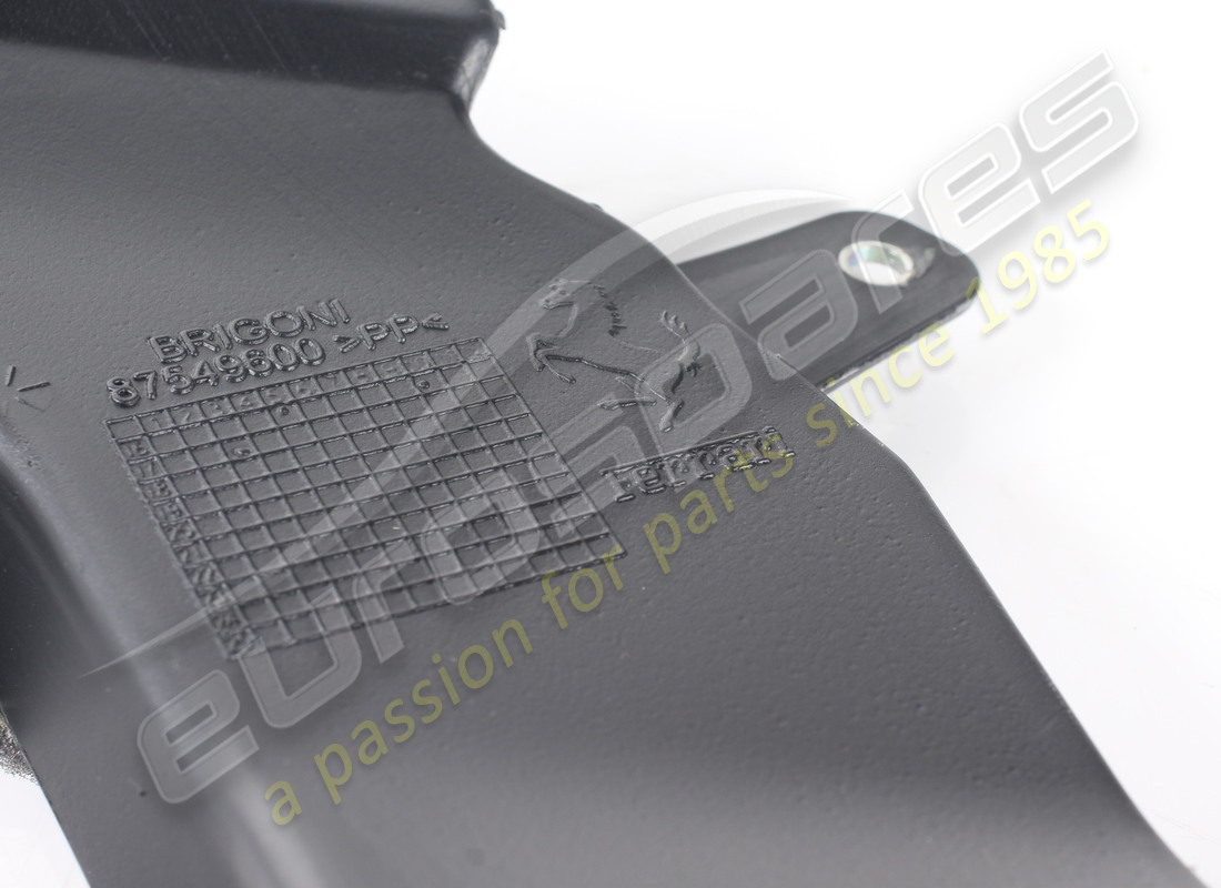 used ferrari rh door air duct. part number 87549600 (2)