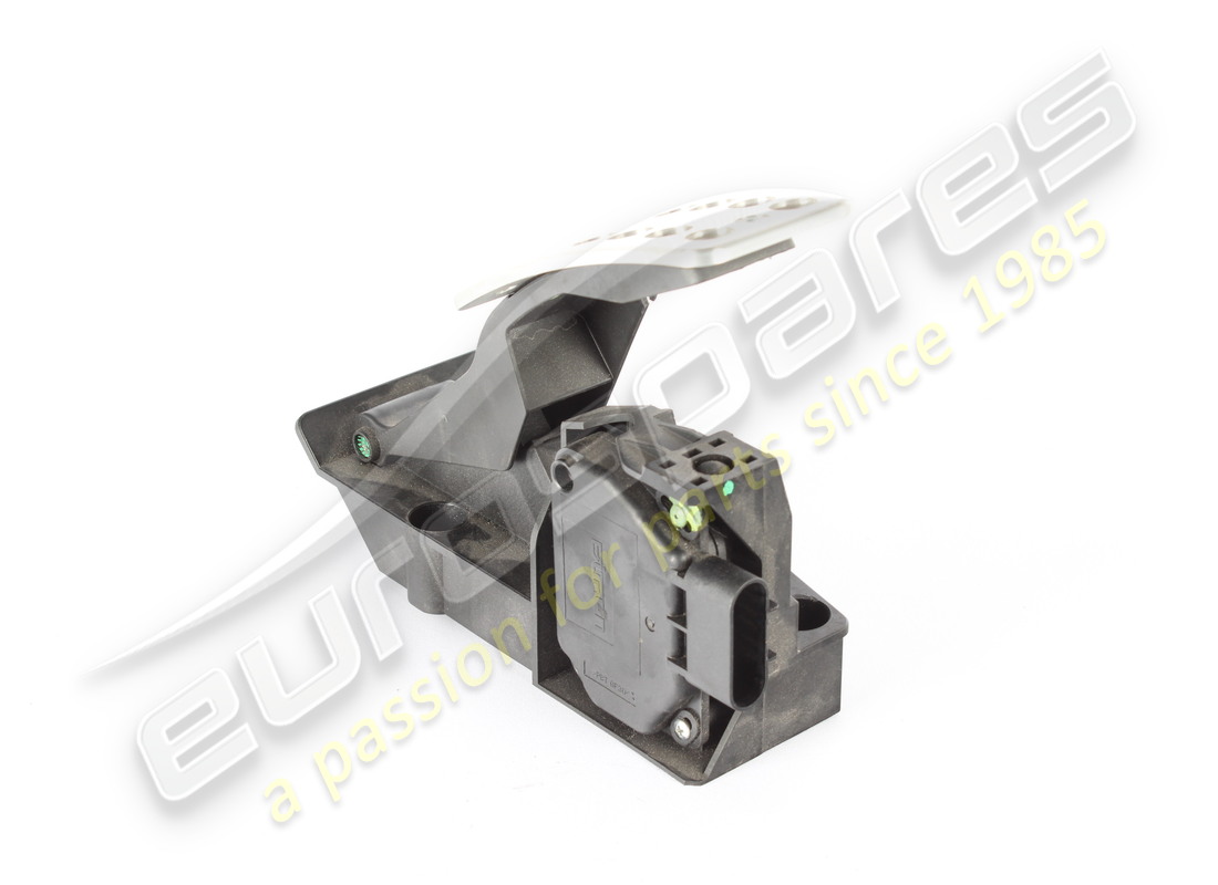 used ferrari complete accelerator pedal. part number 266939 (2)