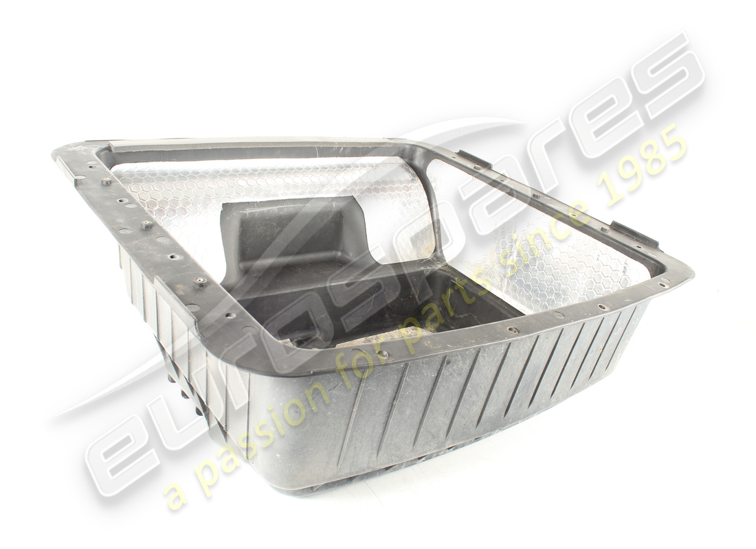 USED Maserati COMPLETE SPARE WHEEL BAY . PART NUMBER 67895200 (1)