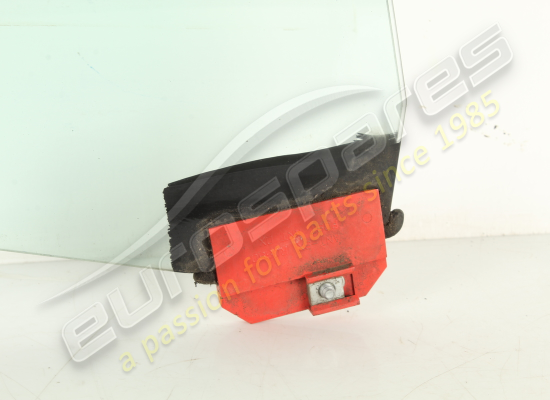 USED MASERATI RH REAR DOOR GLASS. PART NUMBER 83744700 (4) used maserati rh rear door glass. part number 83744700 (4)