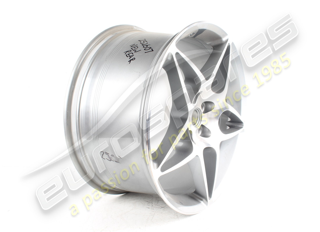 new ferrari rear wheel rim 19. part number 252607 (2)