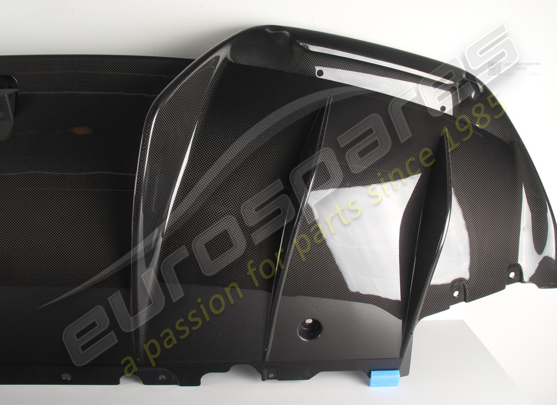 new (other) ferrari carbon rear diffuser. part number 887758 (3)