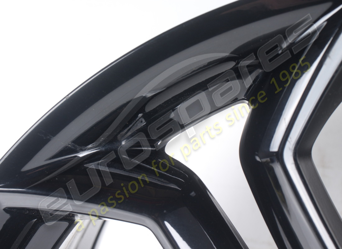 used lamborghini iperione wheel set (shiny black). part number 0r8340007 (3)