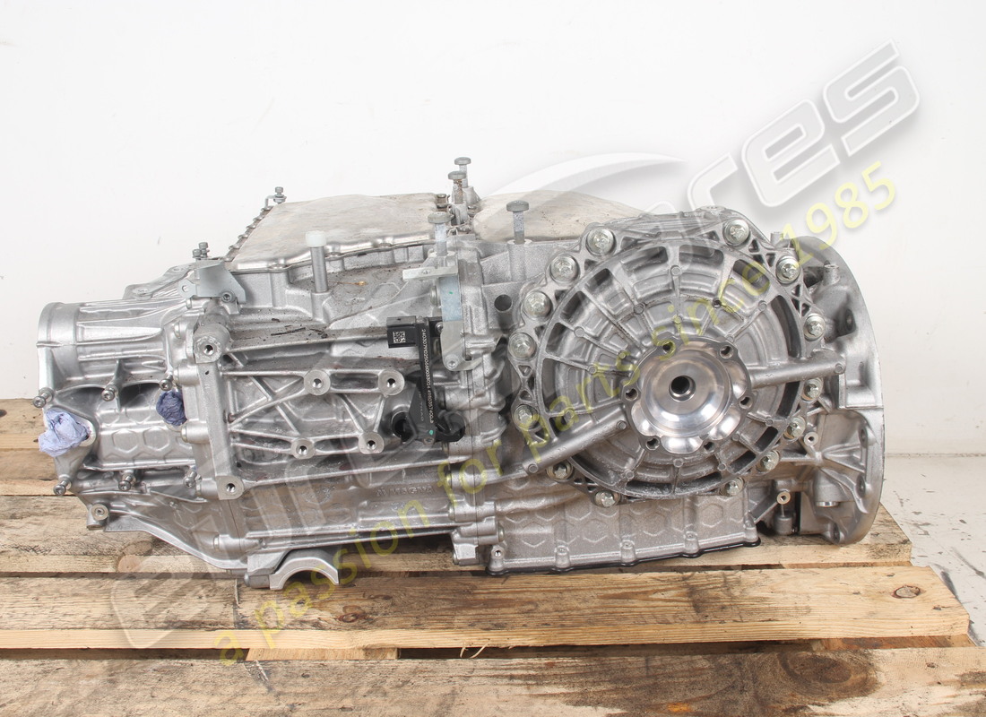 used ferrari gearbox gtc. part number 893170 (4)