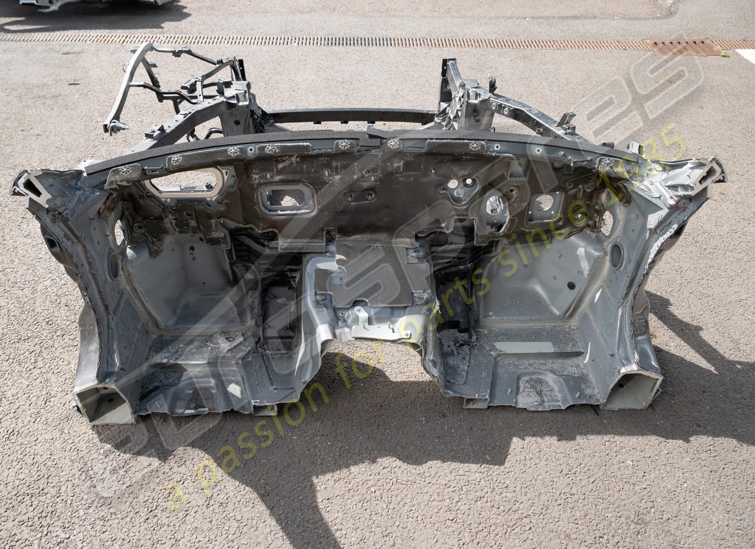 damaged eurospares complete front chassis. part number eap1563097 (4)