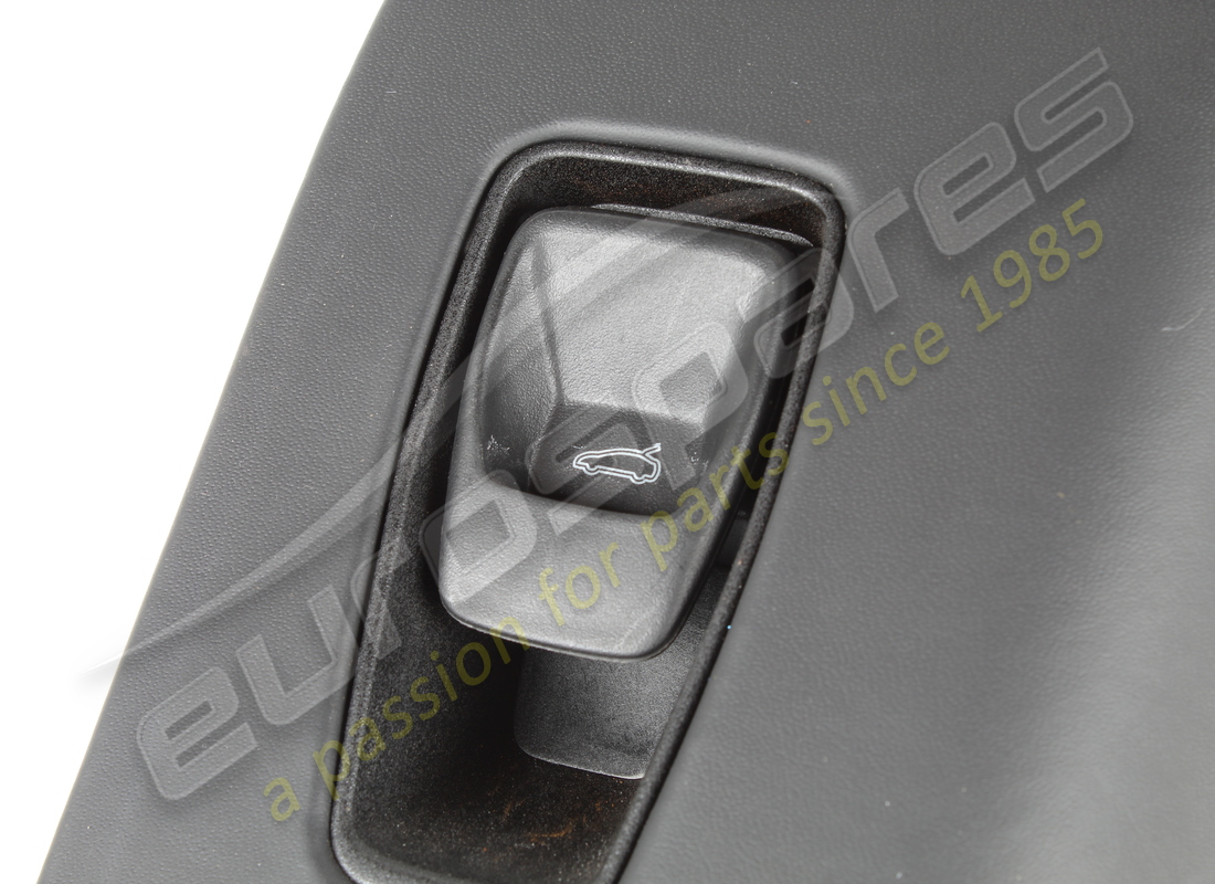 used ferrari compl. rh rear screen trim. part number 973242 (6)