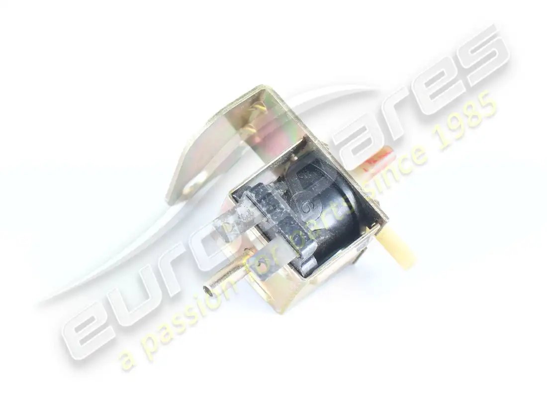 new ferrari vacuum control valve. part number 111704 (2)