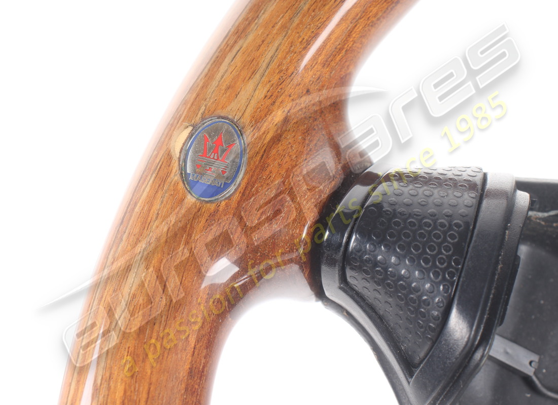 USED MASERATI STEERING WHEEL. PART NUMBER 377800104 (4) used maserati steering wheel. part number 377800104 (4)