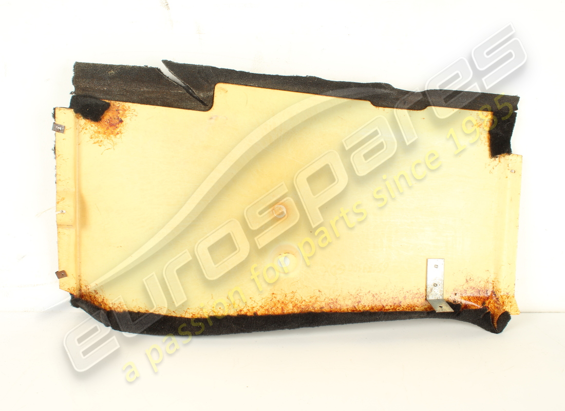 used ferrari lh central lateral cover. part number 651139.. (2)