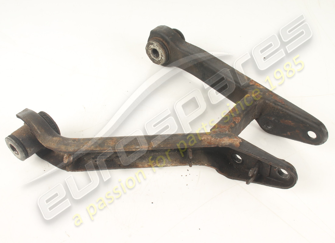 used ferrari lh front suspension upper lever. part number 131901 (5)