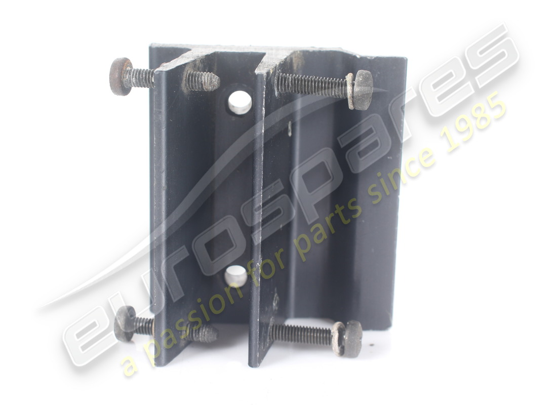 used maserati support. part number 393250303 (6)