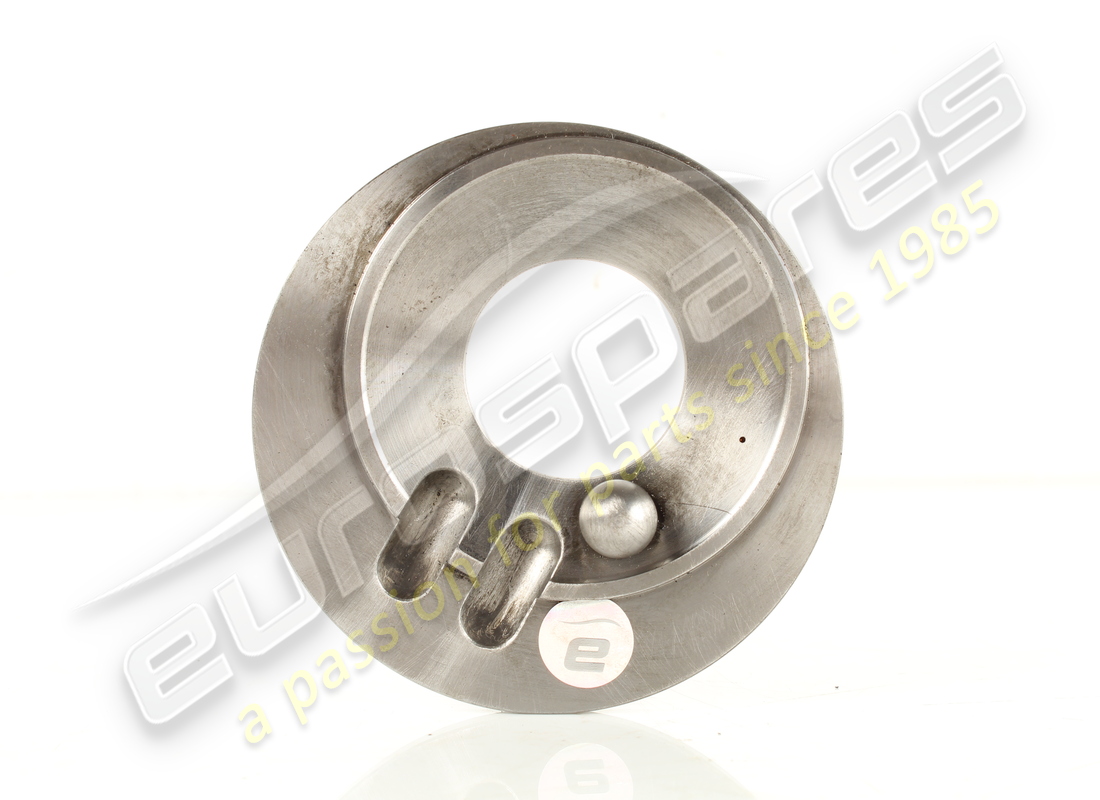 USED Maserati OIL PUMP COVER COMPLETE . PART NUMBER 571982101 (1)