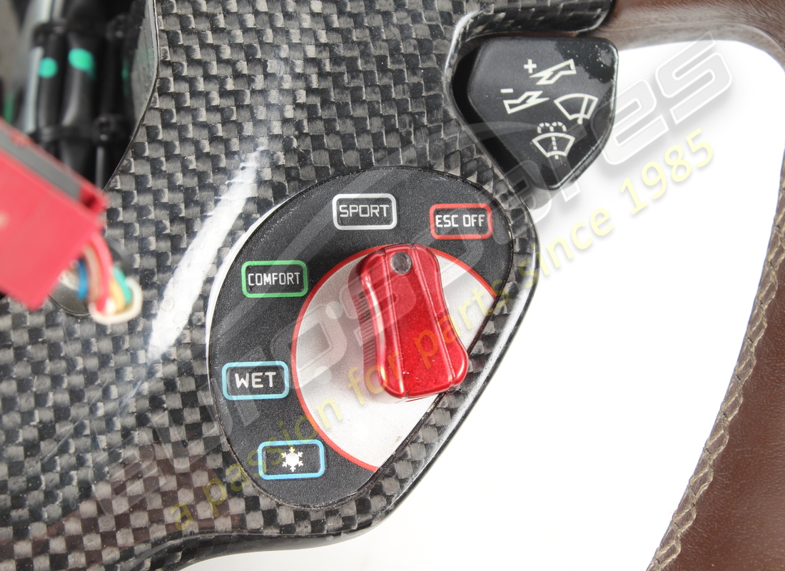 used ferrari complete steering wheel. part number 848444.. (6)