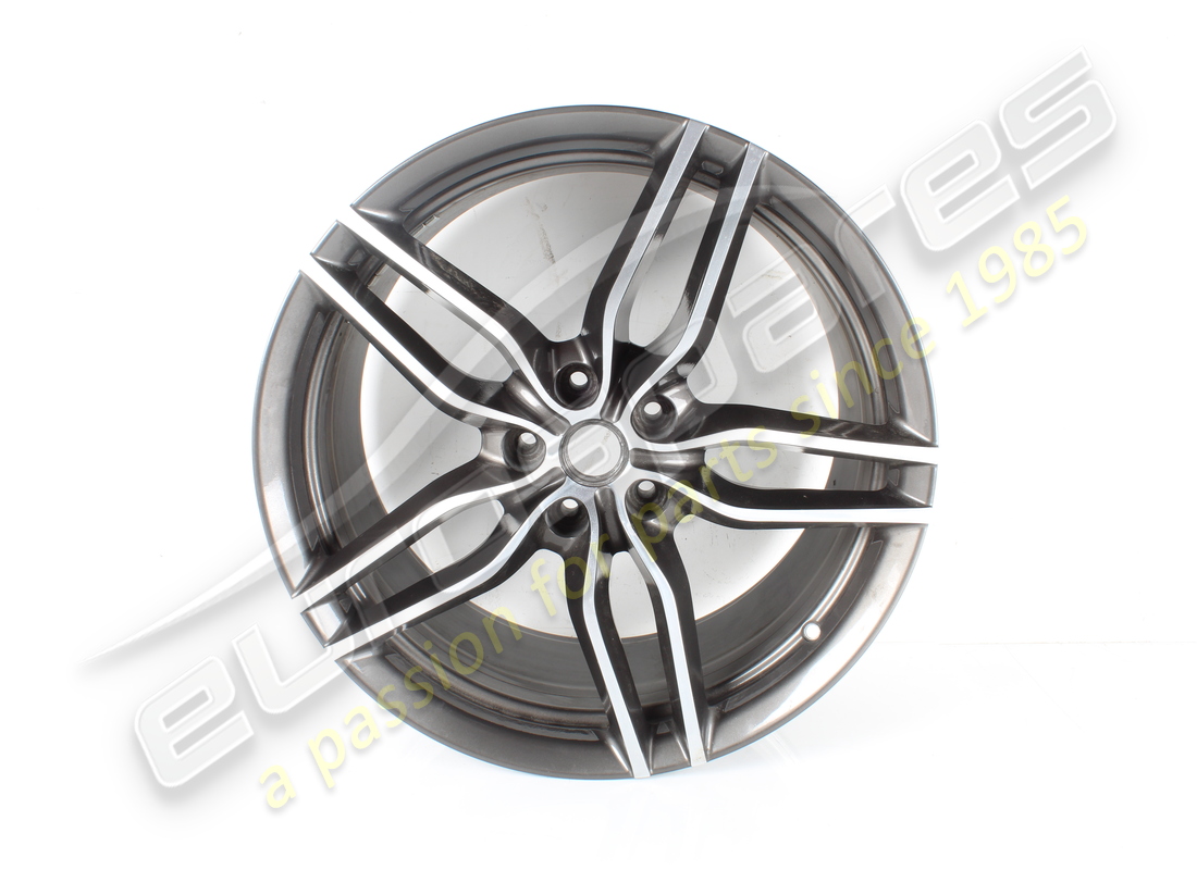 used ferrari rear rim. part number 275586 (1)