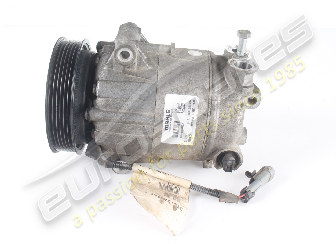 used ferrari air conditioning compressor. part number 311534 (4)