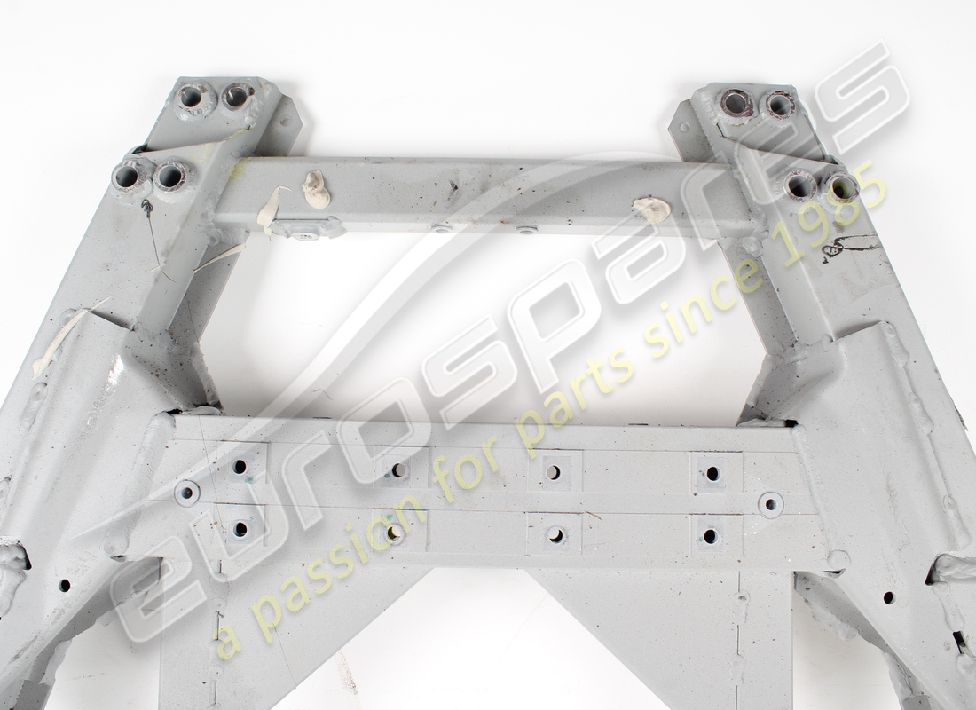 used ferrari rear subframe. part number 985871661 (4)