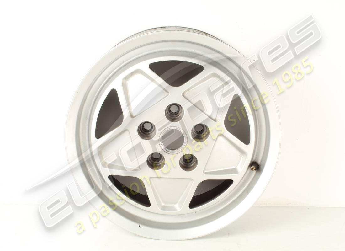 USED Ferrari ROAD WHEEL FRONT 3.2 MQV . PART NUMBER 127465 (1)