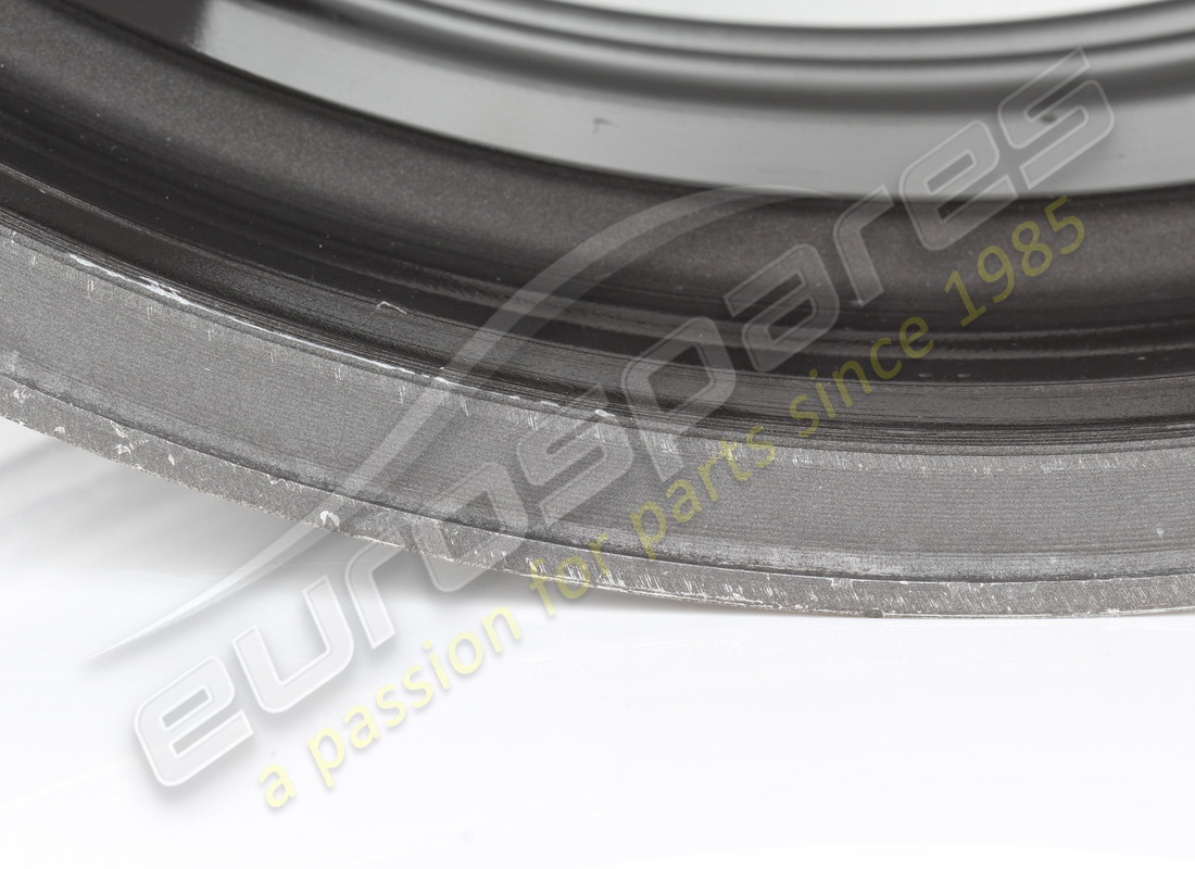 USED FERRARI FRONT RIM. PART NUMBER 275585 (12) used ferrari front rim. part number 275585 (12)