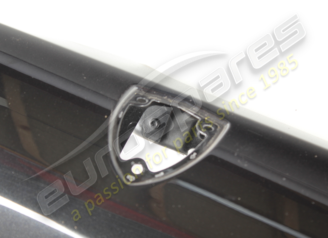 used ferrari front rh fender. part number 85054711 (2)