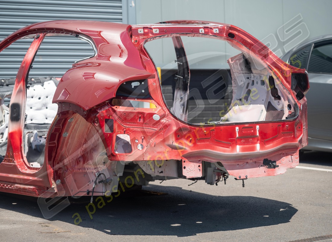 used ferrari rear chassis. part number eap1552617 (3)
