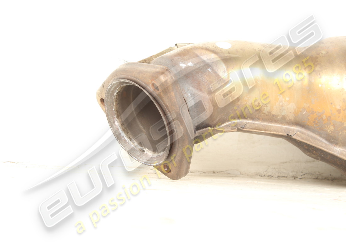used ferrari rh catalyst. part number 220662 (3)