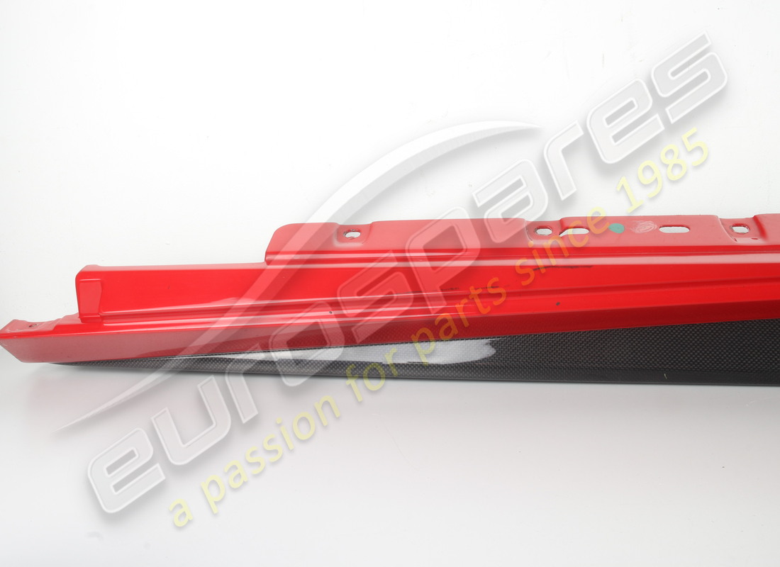 used ferrari lh underdoor trim. part number 86936410 (2)