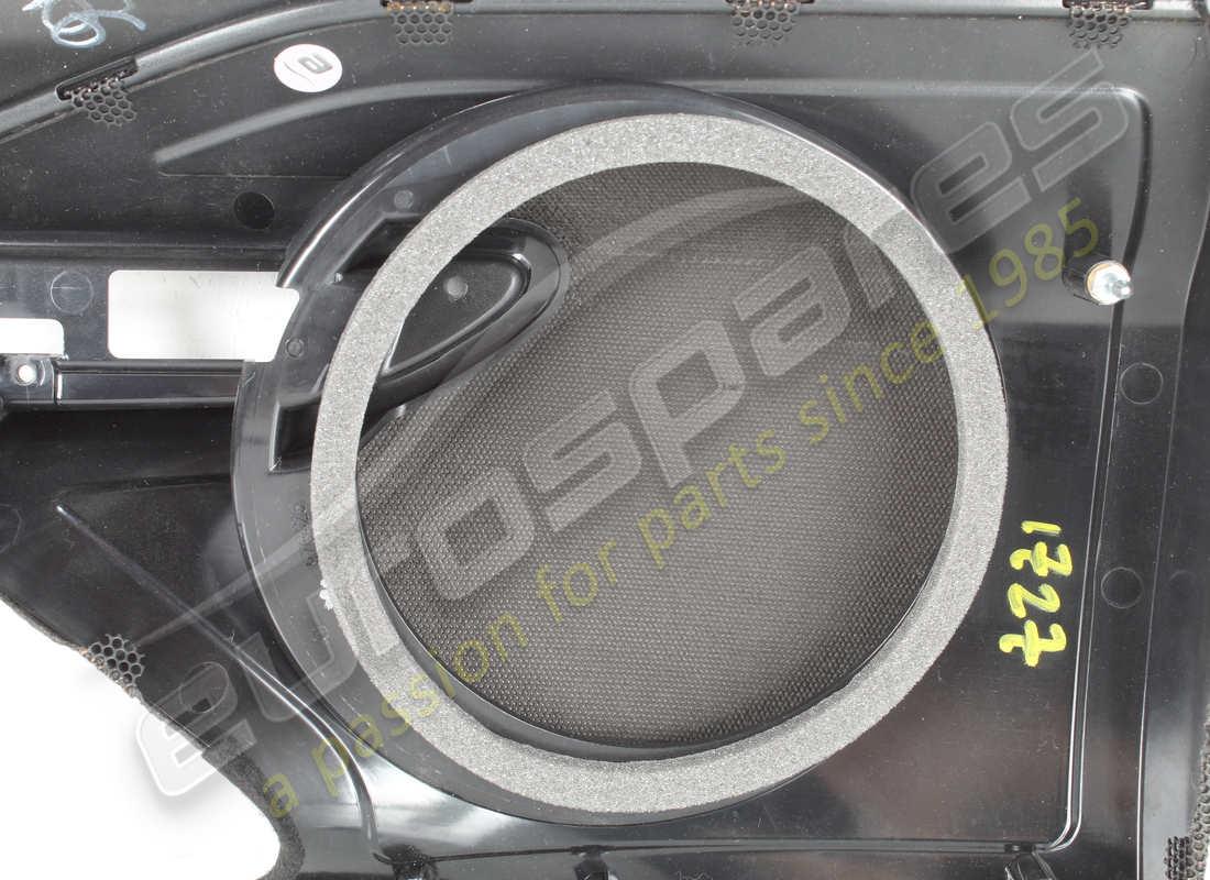 used ferrari complete lh woofer grille mount. part number 976340 (4)