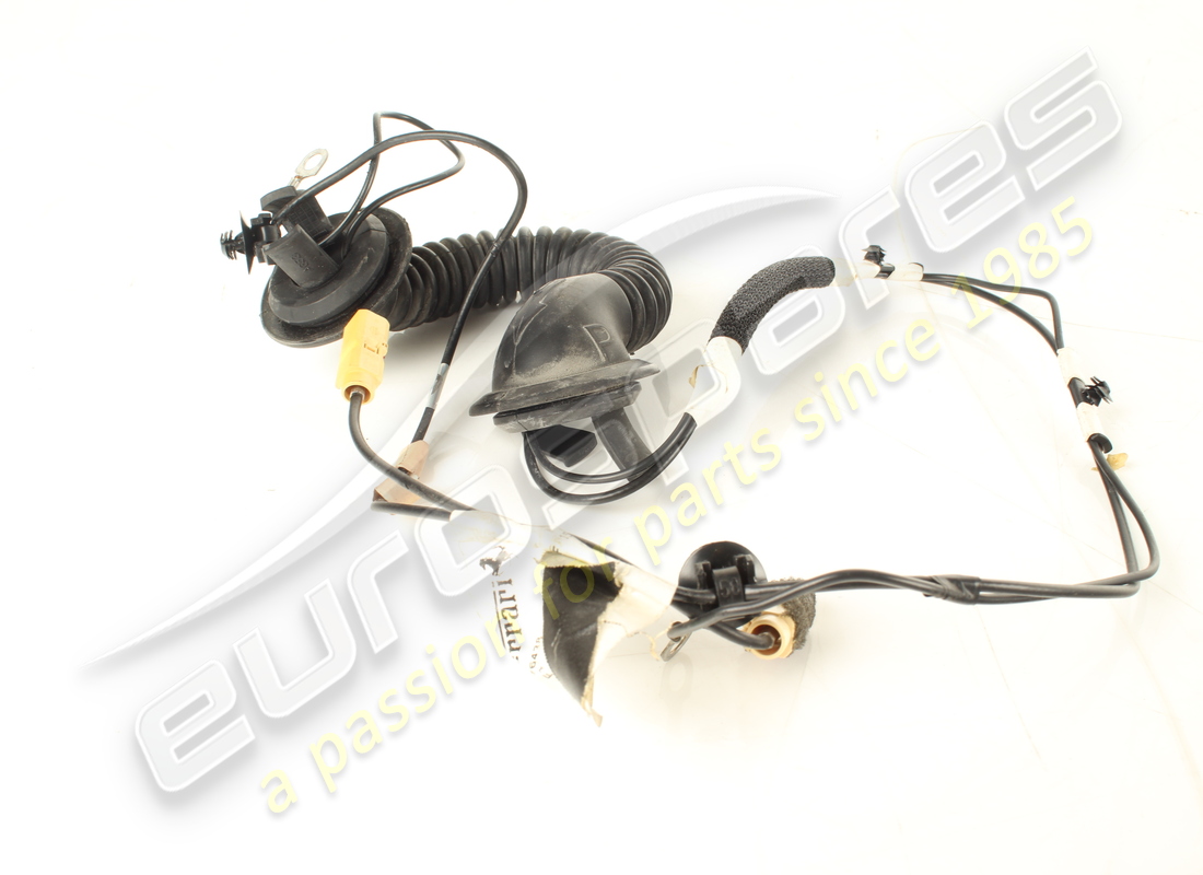 used ferrari tailgate am/fm cable -standa. part number 276438 (1)