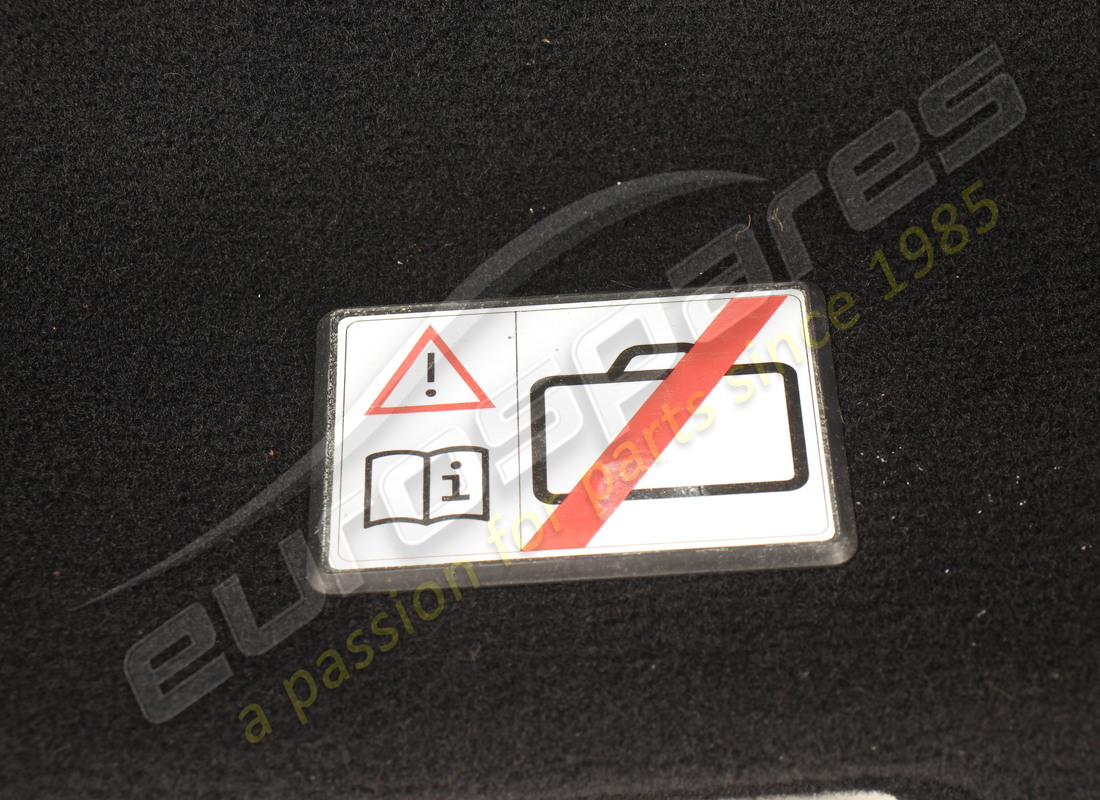 used ferrari rh lateral luggage compartme. part number 86083800 (2)