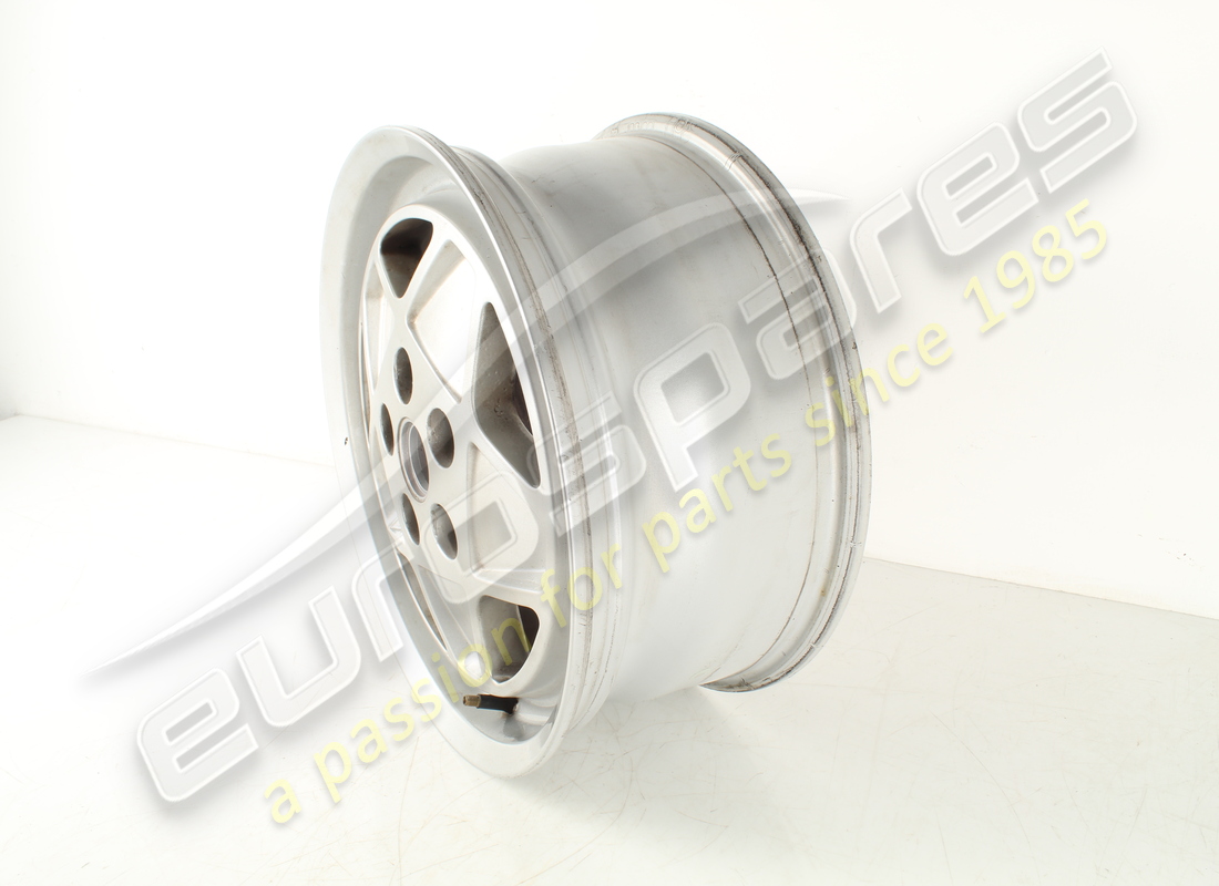 used ferrari road wheel front 3.2 mqv. part number 127465 (2)