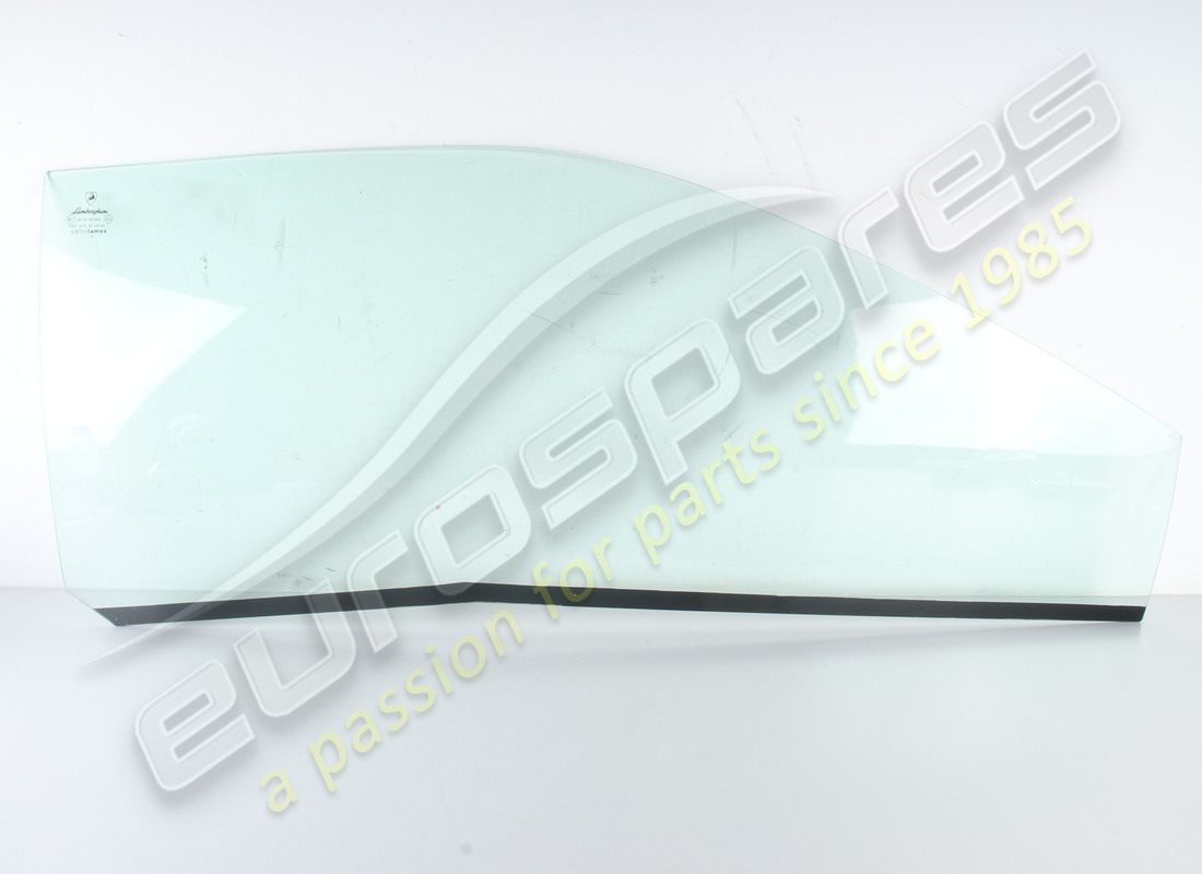 NEW OE RH DOOR WINDOW. PART NUMBER 0072004147 (1) new oe rh door window. part number 0072004147 (1)