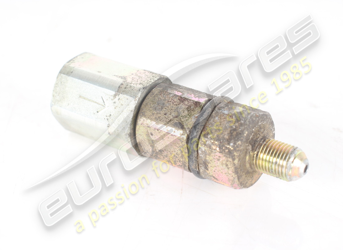 USED FERRARI VALVE. PART NUMBER 134597 (1) used ferrari valve. part number 134597 (1)