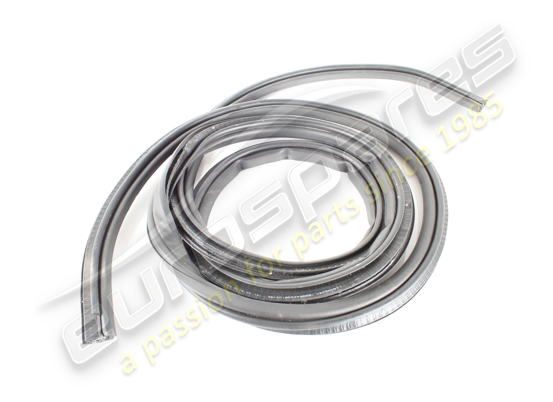 USED Ferrari TRUNK GASKET . PART NUMBER 69773500 (1)