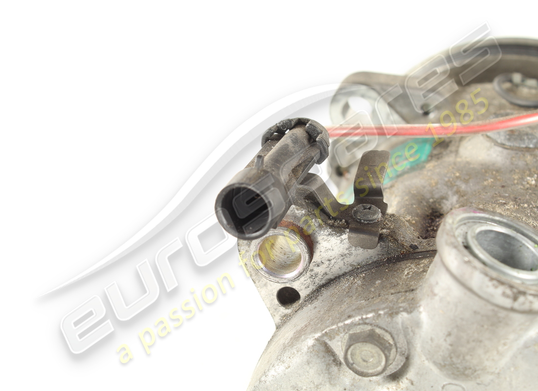 used maserati sanden compressor. part number 578377502 (7)