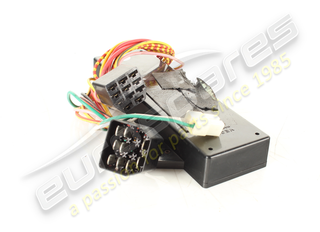 USED FERRARI ELECTRONIC UNIT. PART NUMBER 61835300 (2) used ferrari electronic unit. part number 61835300 (2)