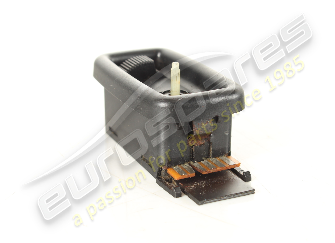 damaged ferrari mirror switch 0e. part number 61063200 (4)