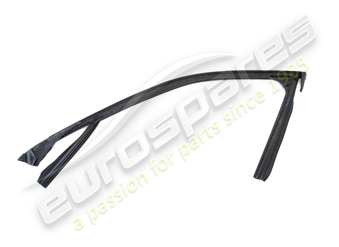 NEW MASERATI RH FRONT GASKET. PART NUMBER 670295991 (4) new maserati rh front gasket. part number 670295991 (4)