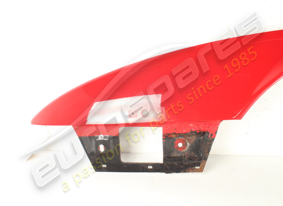 used ferrari lh front wing panel. part number 61707800 (2)
