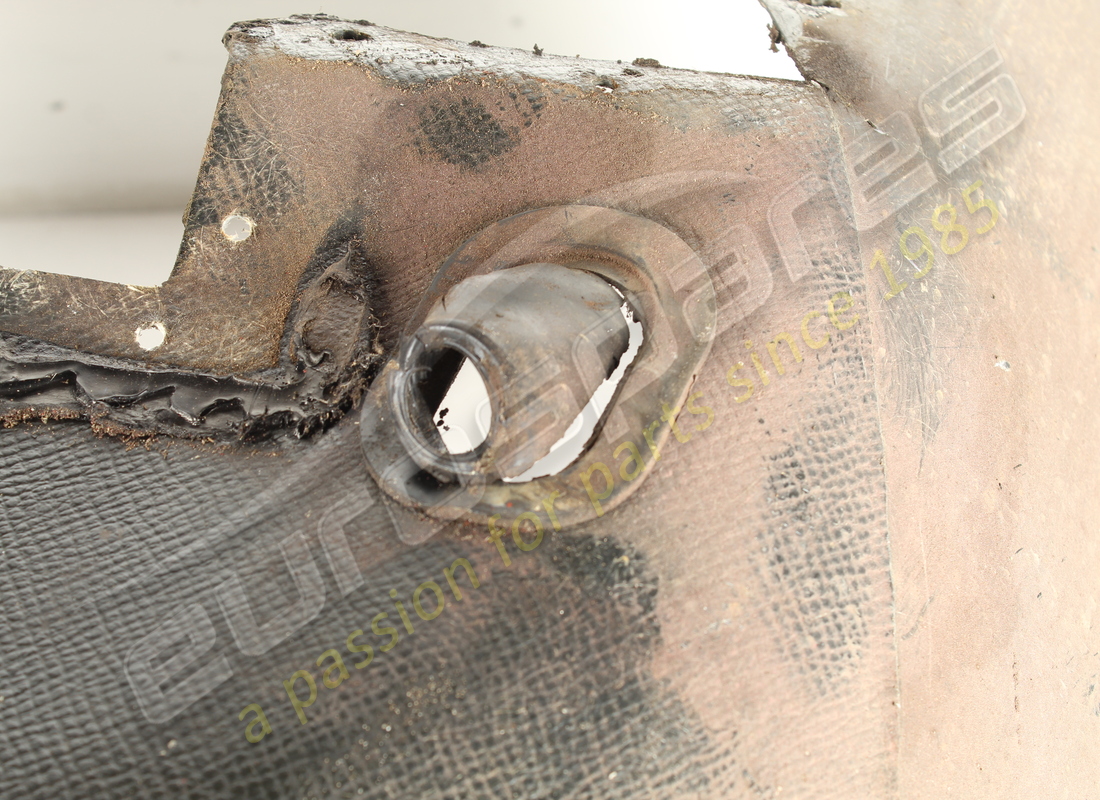 used ferrari lh front wheel arch. part number 60615800 (4)