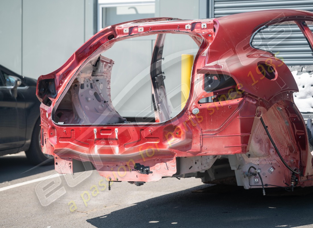 used ferrari rear chassis. part number eap1552617 (2)